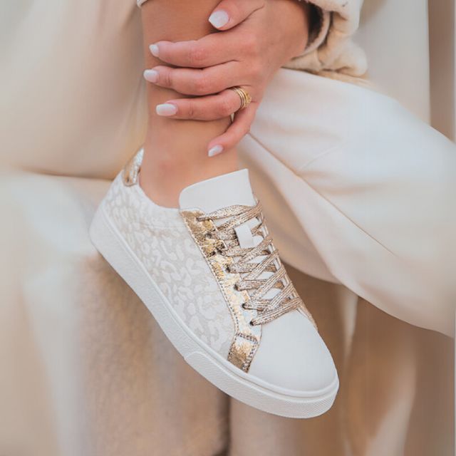 Women's Leopard Gold Print Lace Up Sneaker
