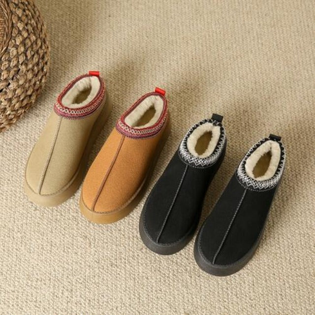 Soft Fur Center-Seam Slippers