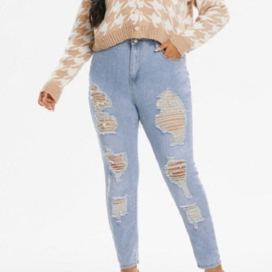 Plus Size Ripped Distressed Light Wash Jeans