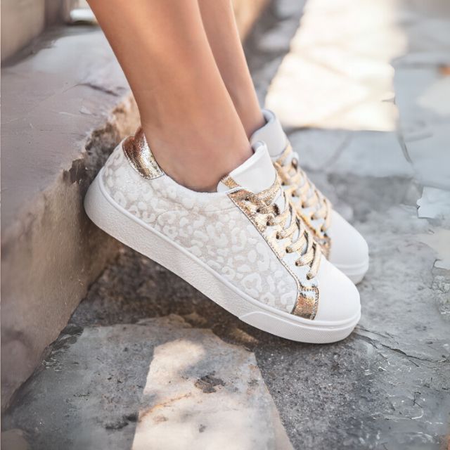 Women's Leopard Gold Print Lace Up Sneaker