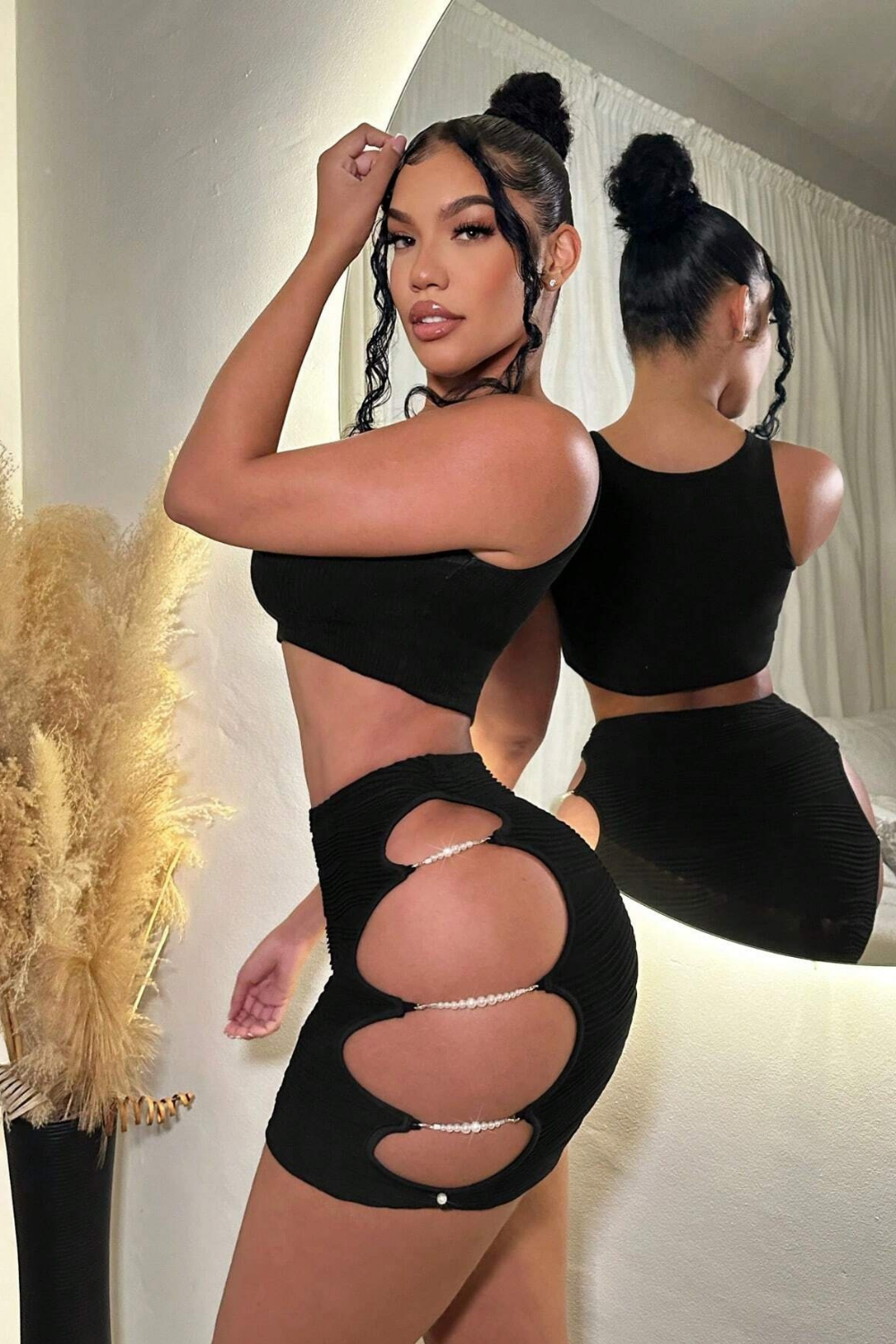 Women's Hollow Out Slit Chain Mini Skirt